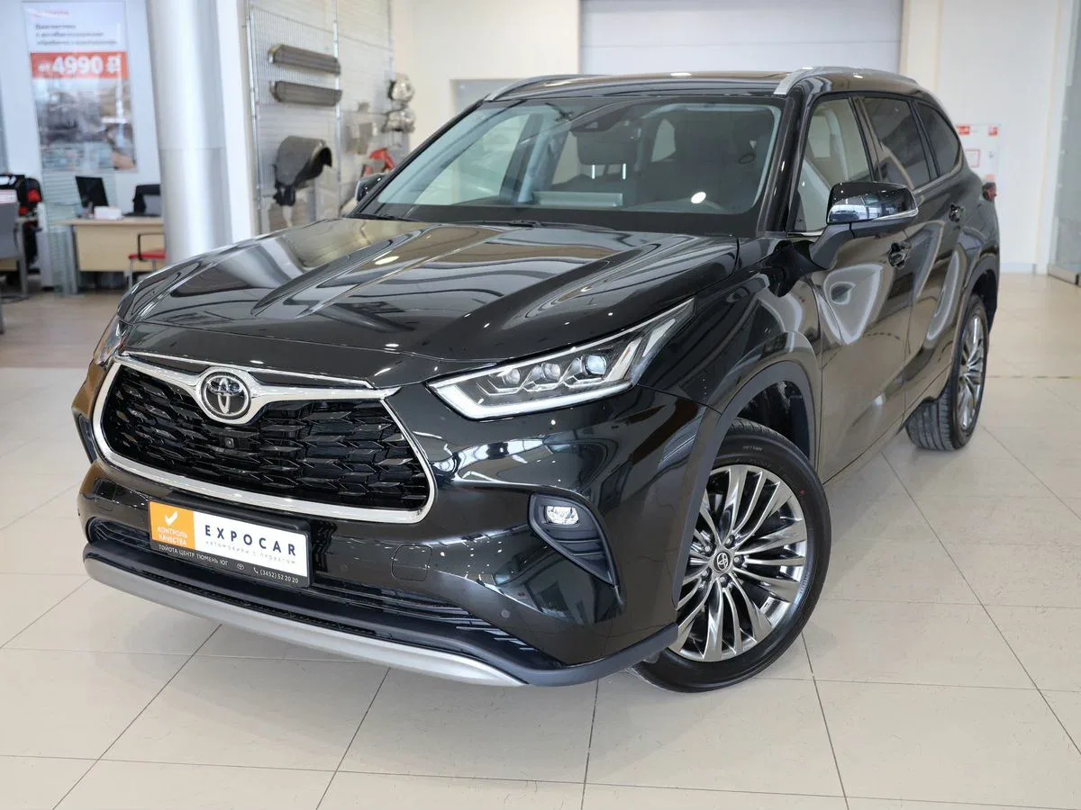 Toyota Highlander IV (U70)