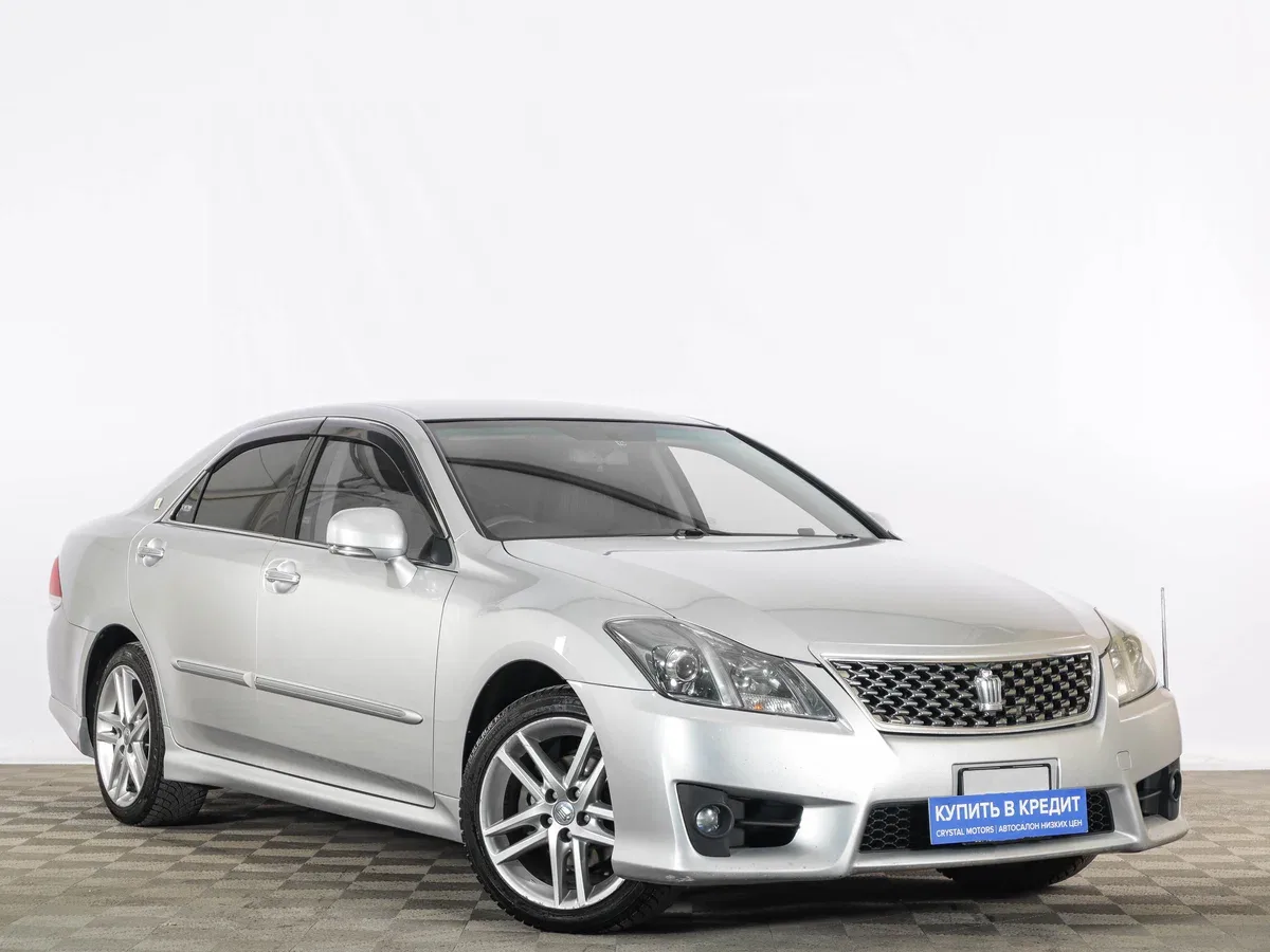 Toyota Crown XIII (S200)