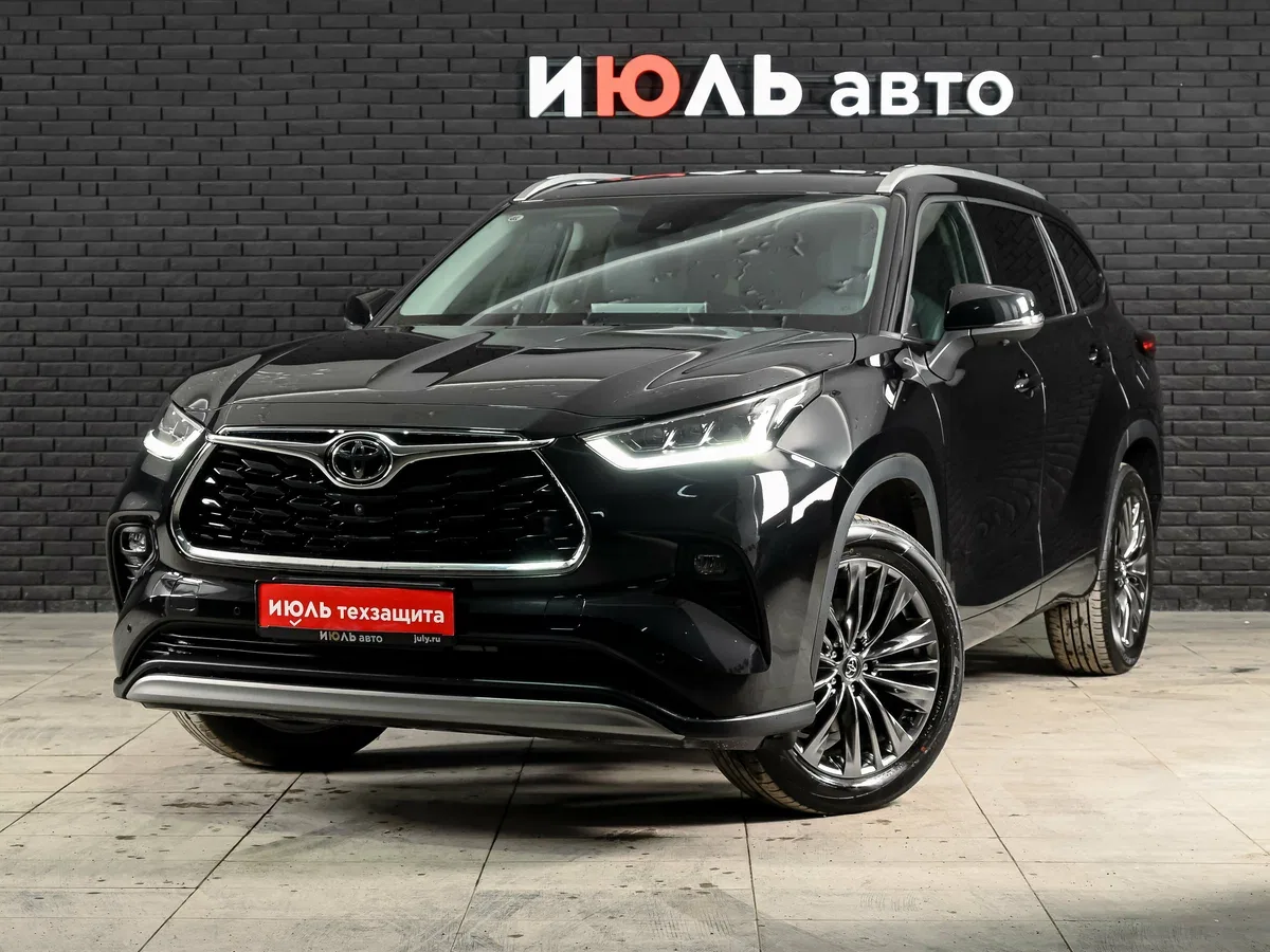 Toyota Highlander IV (U70)