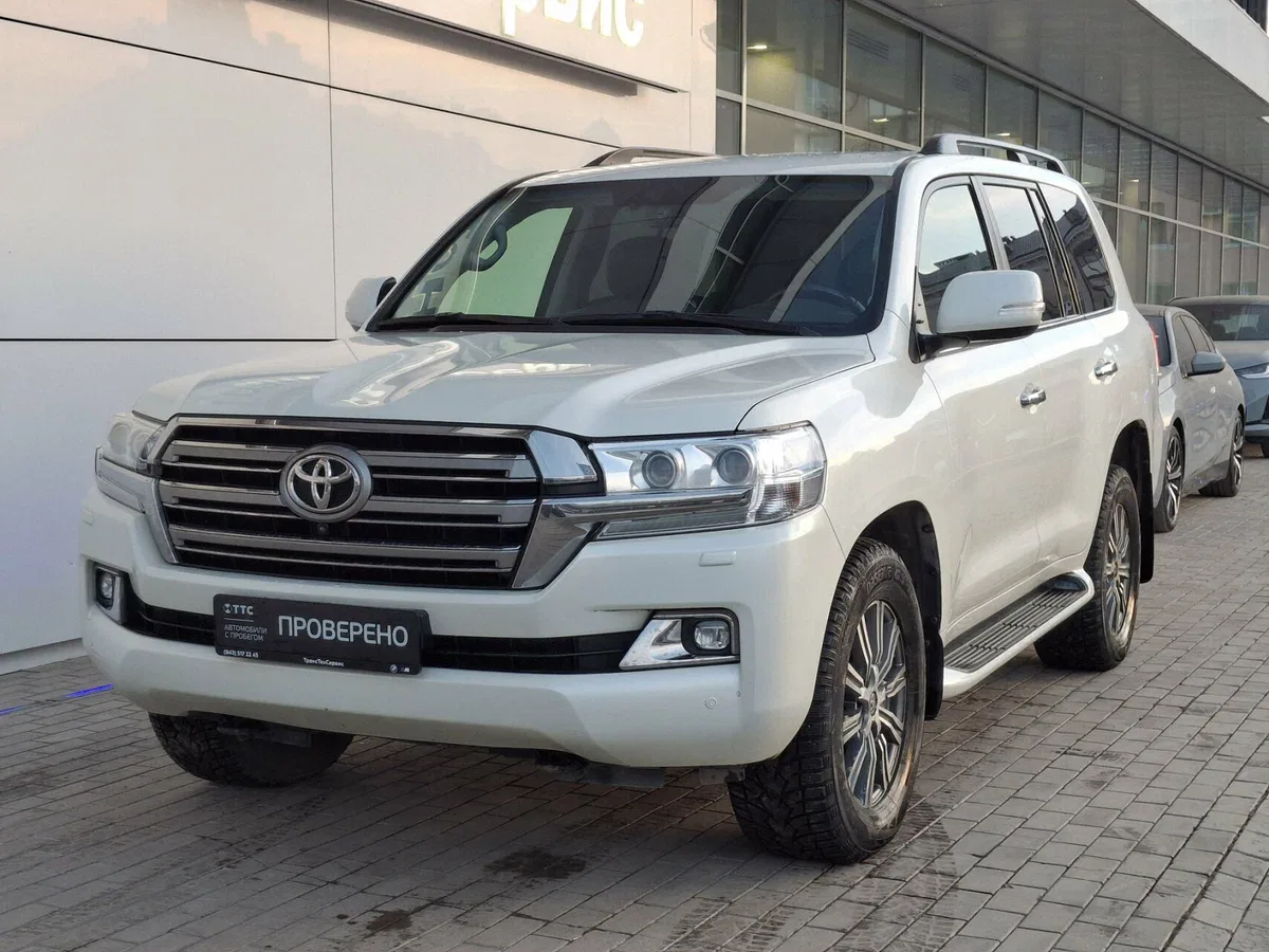 Toyota Land Cruiser 200 Series Рестайлинг 2