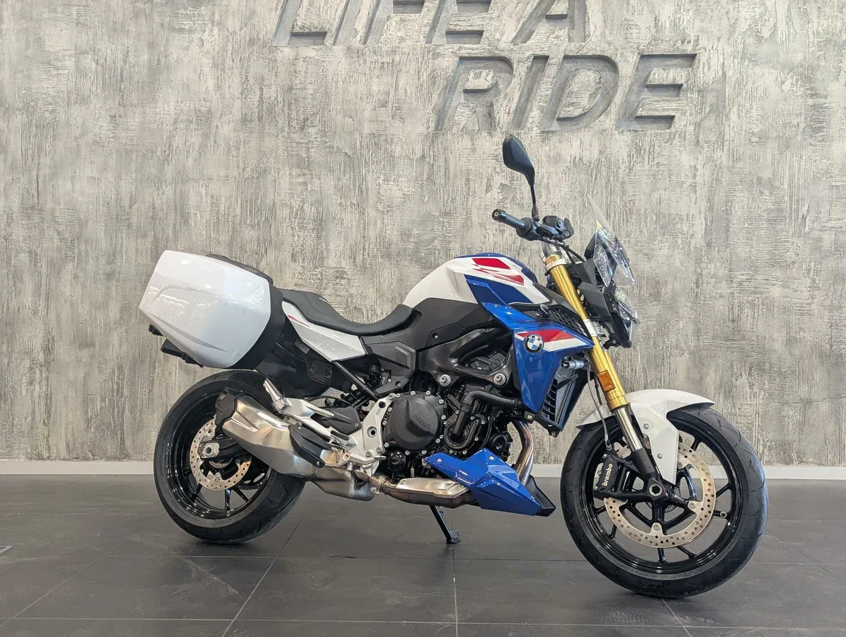 BMW F 900 R