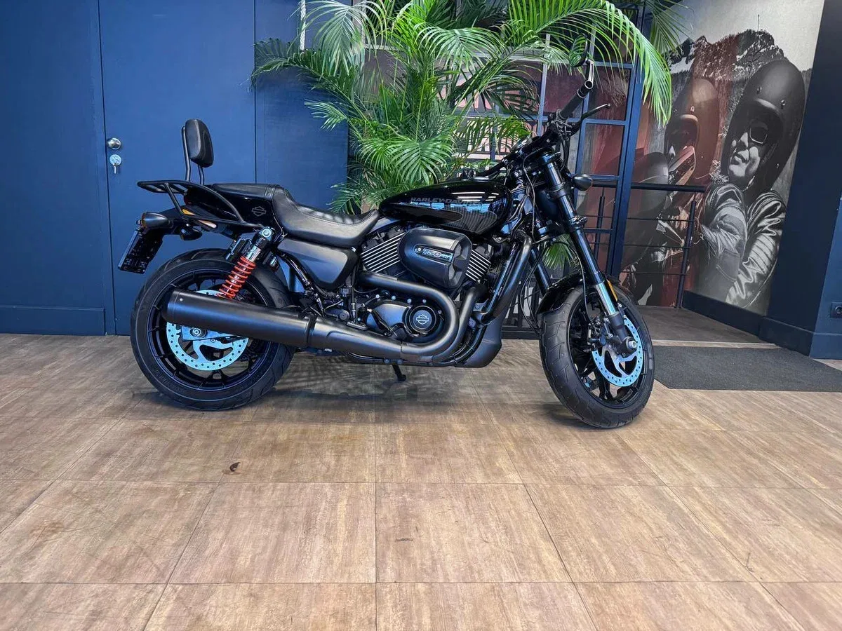 Harley-Davidson Street Rod