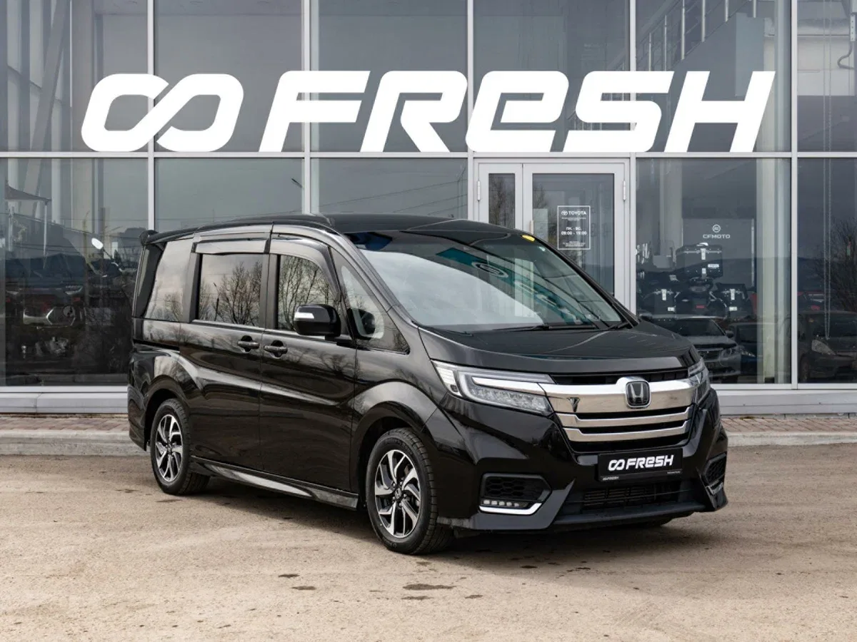 Honda Stepwgn V Рестайлинг