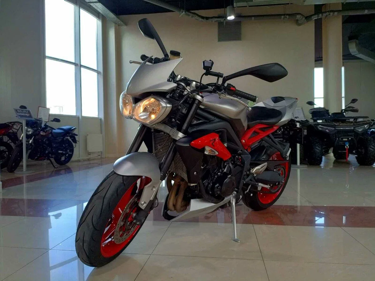 Triumph Street Triple