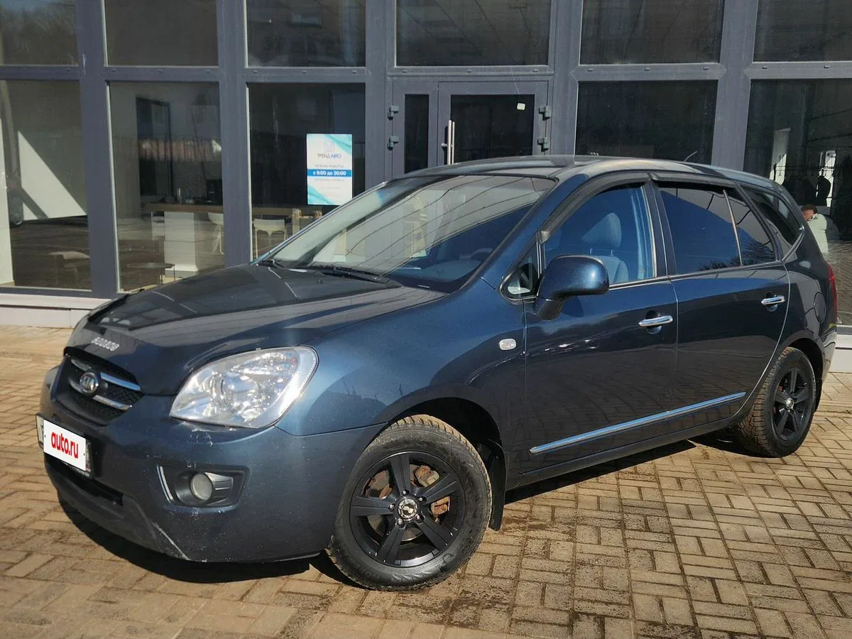 Kia Carens II (UN)