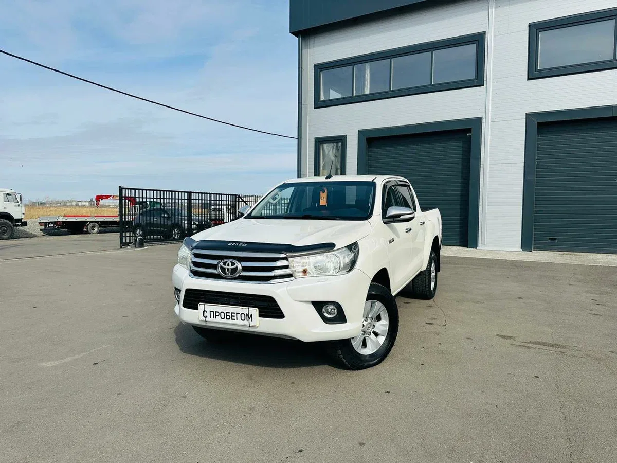 Toyota Hilux VIII