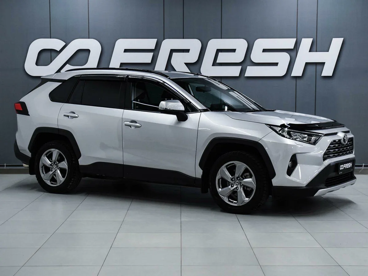 Toyota RAV4 V (XA50)