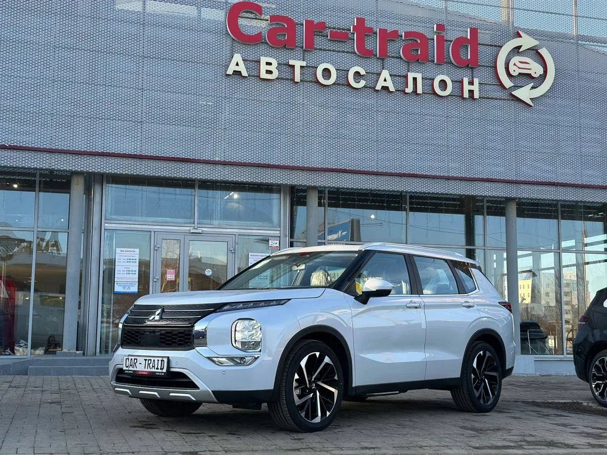 Mitsubishi Outlander IV