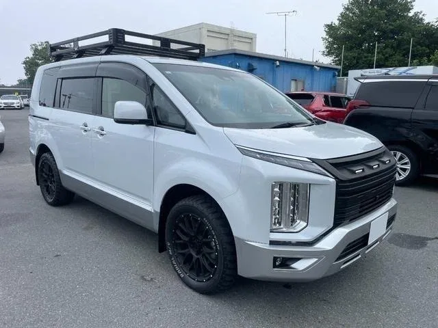 Mitsubishi Delica D:5 I Рестайлинг