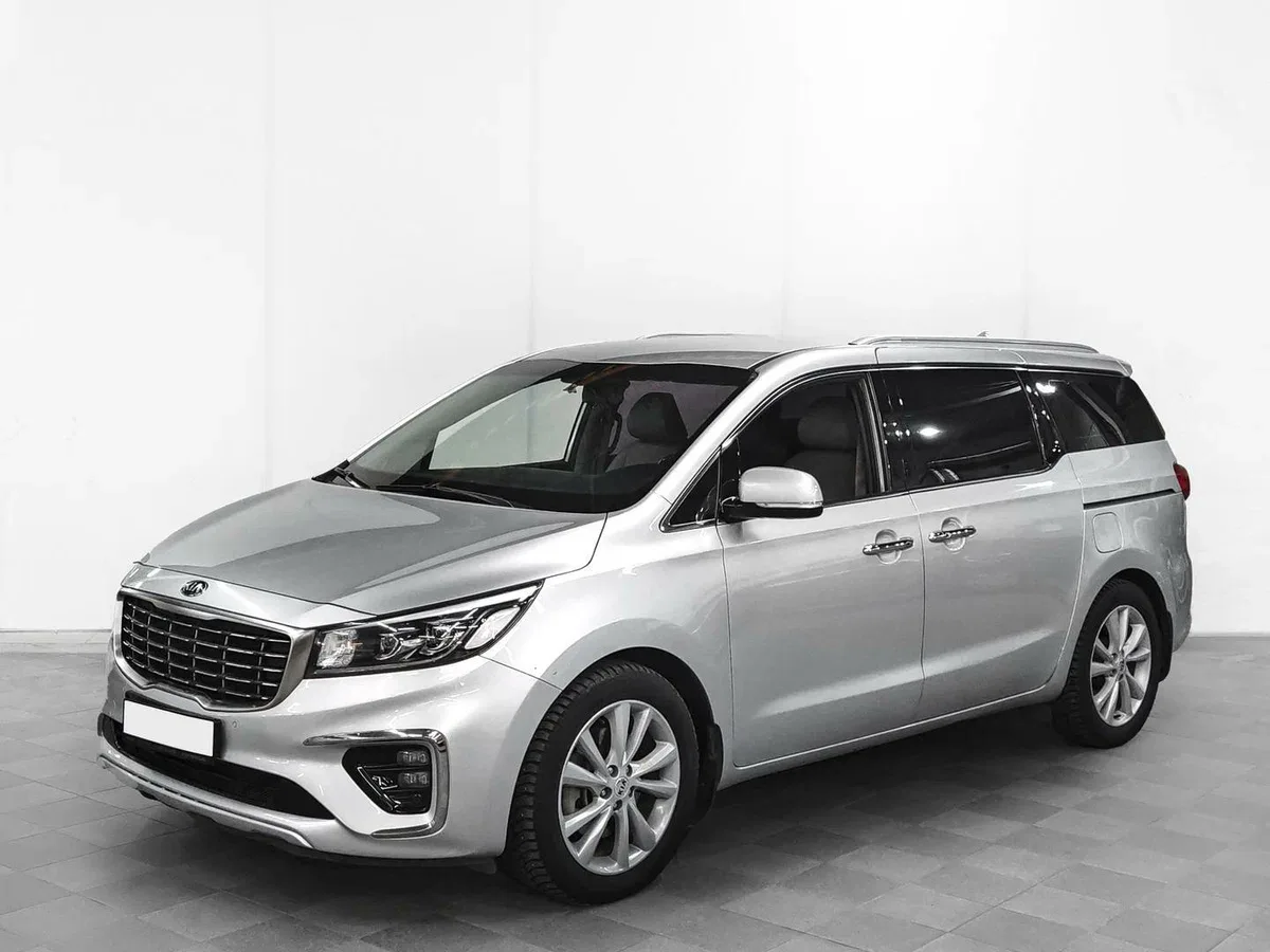 Kia Carnival III