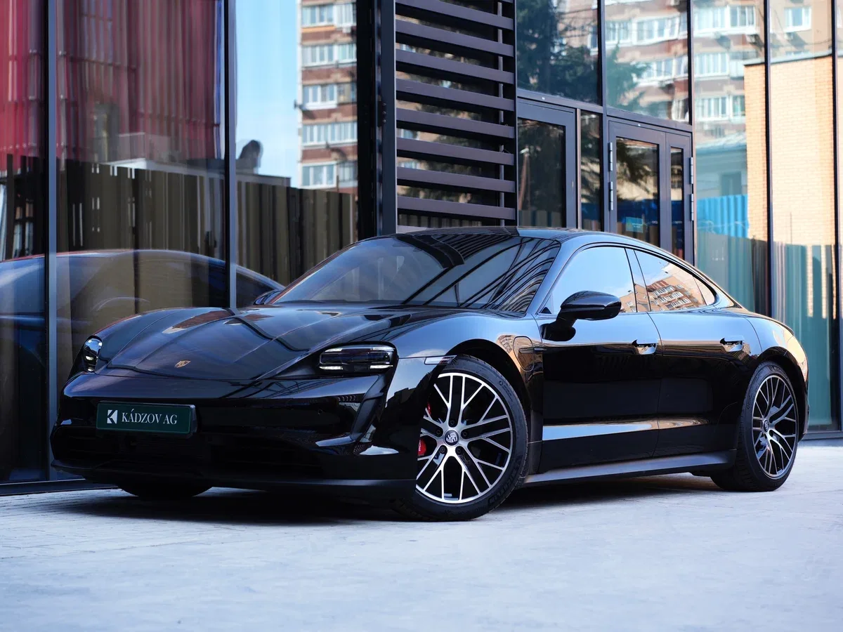 Porsche Taycan I