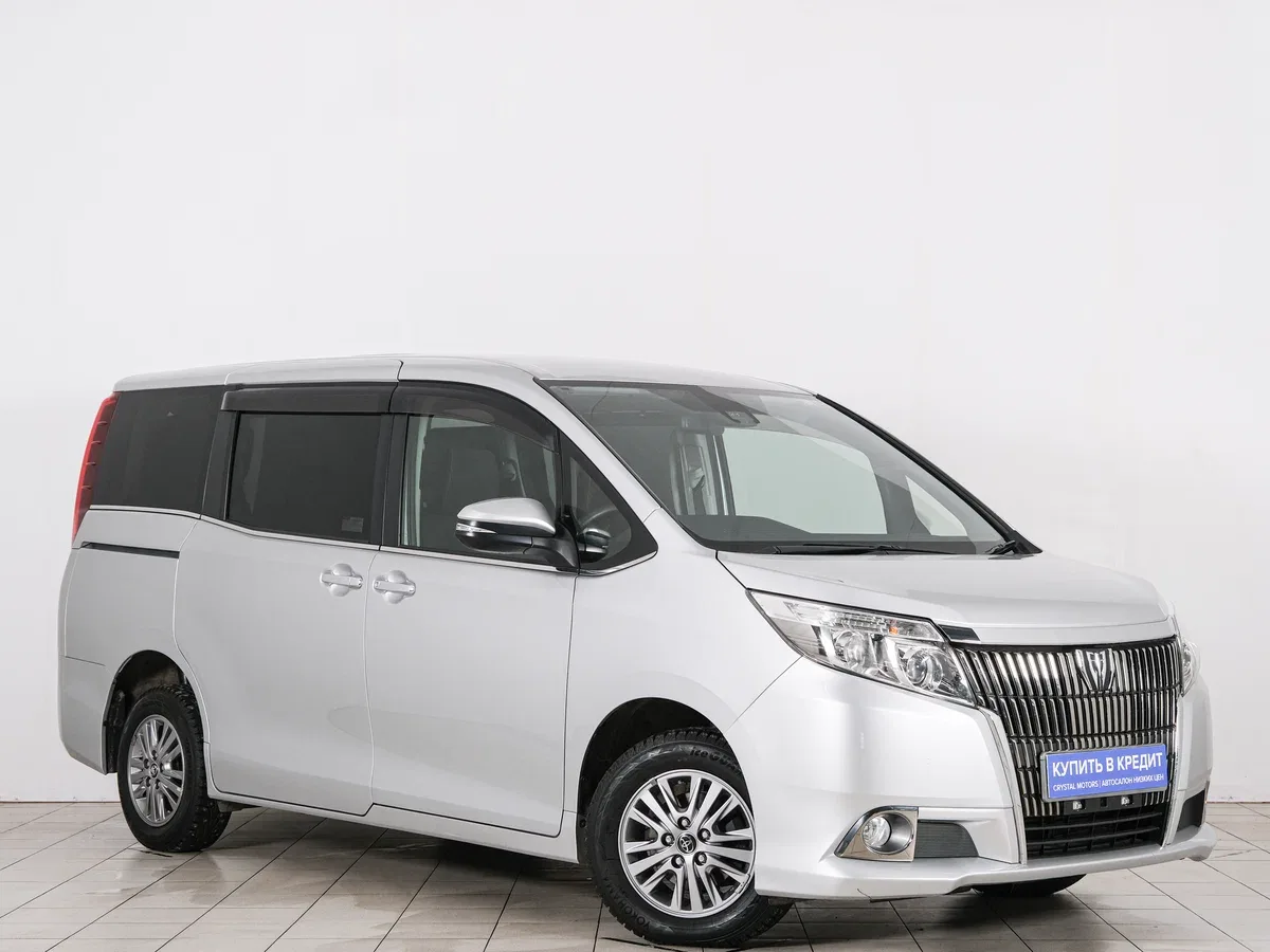 Toyota Esquire I