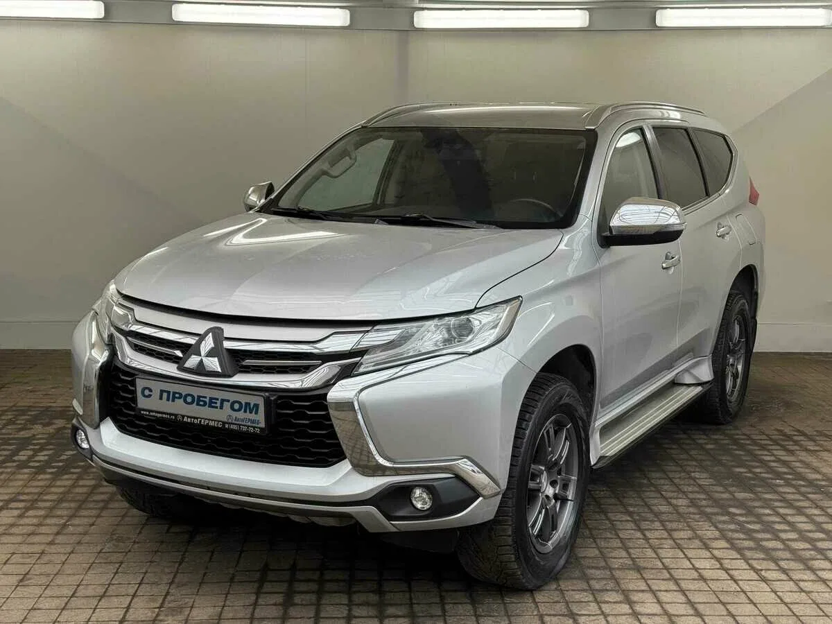 Mitsubishi Pajero Sport III