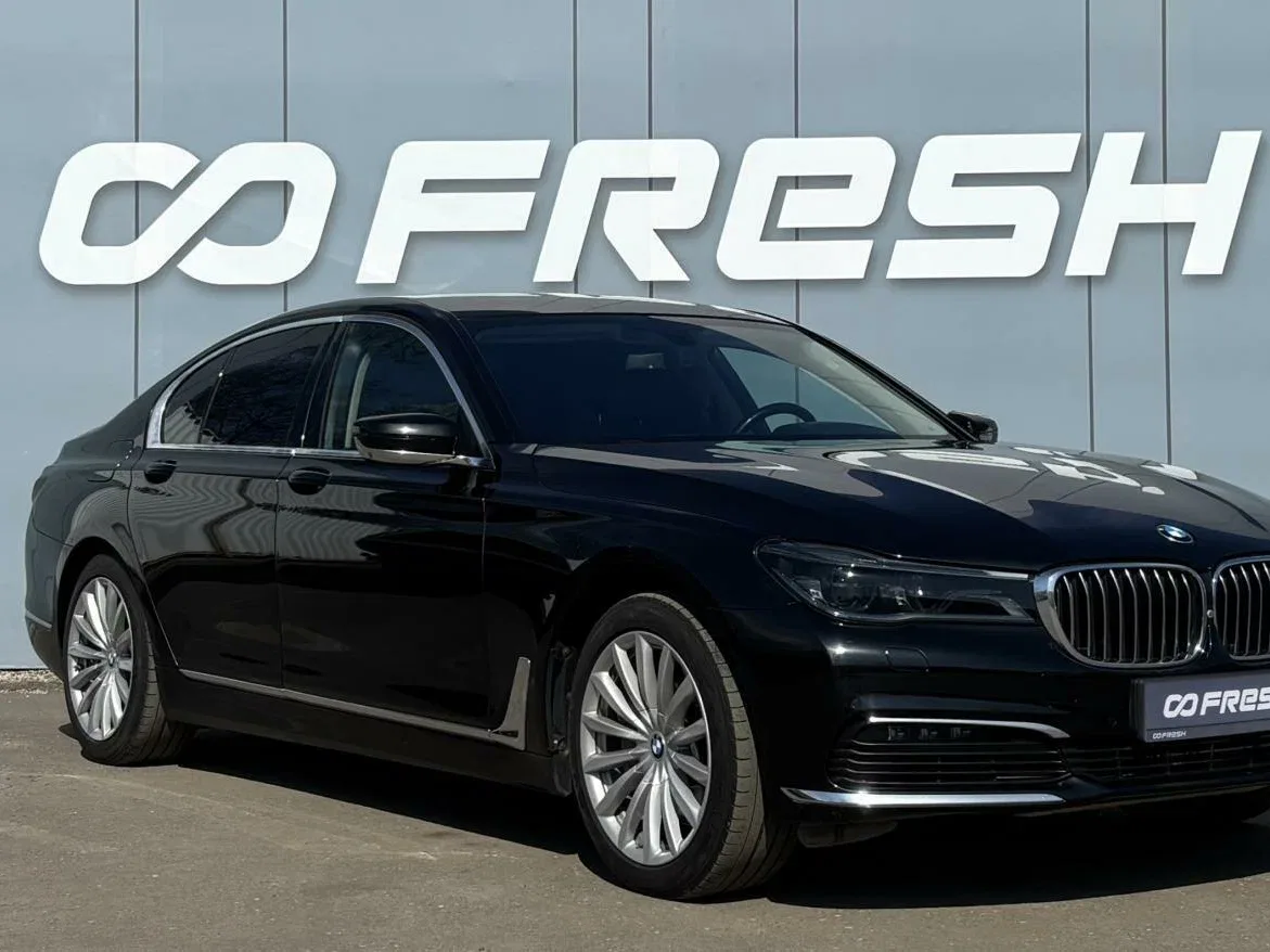 BMW 7 серии VI (G11/G12)
