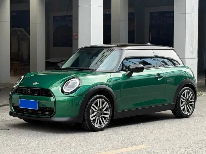 Mini Hatch IV (F65/F66/J01)