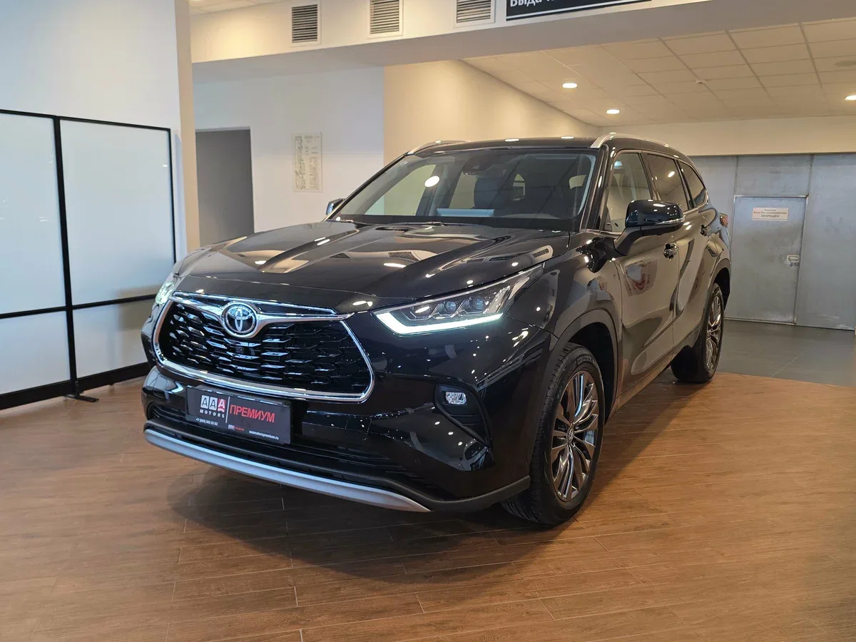 Toyota Highlander IV (XU70)