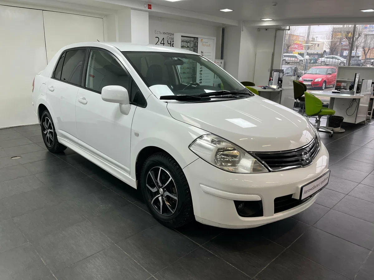Nissan Tiida I Рестайлинг