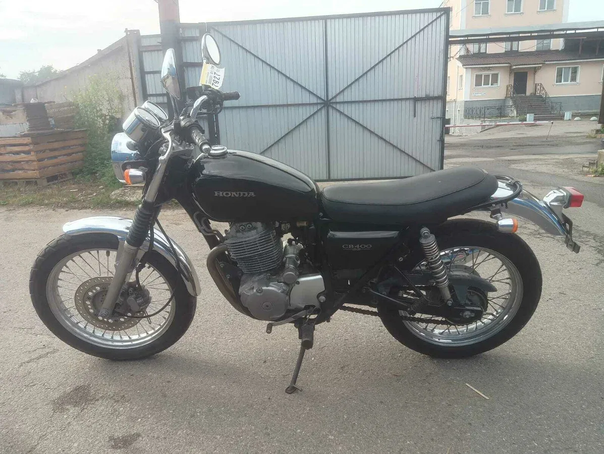 Honda CB 400SS