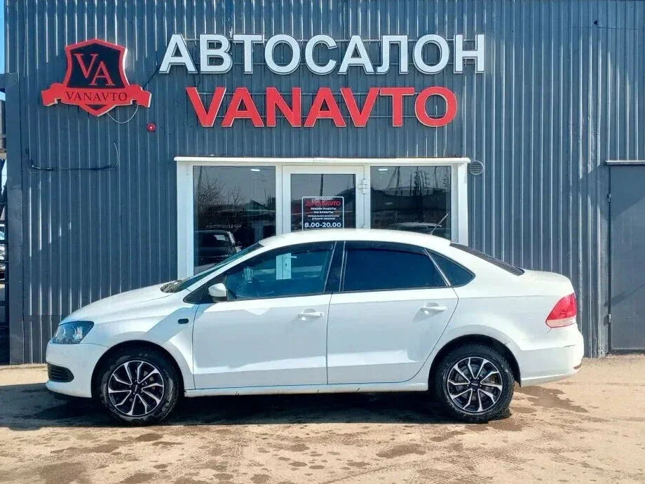 Volkswagen Polo V