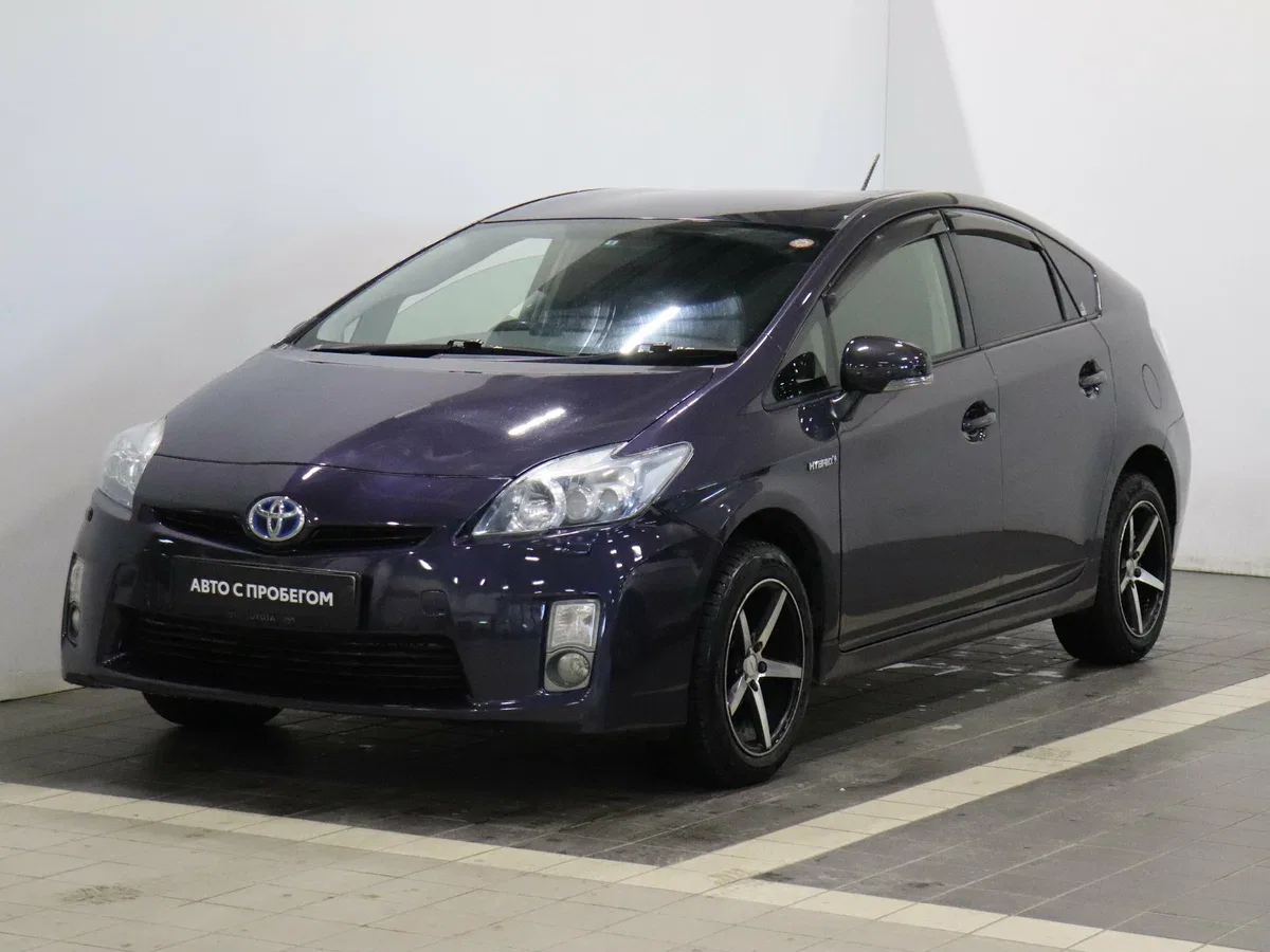 Toyota Prius III (XW30)