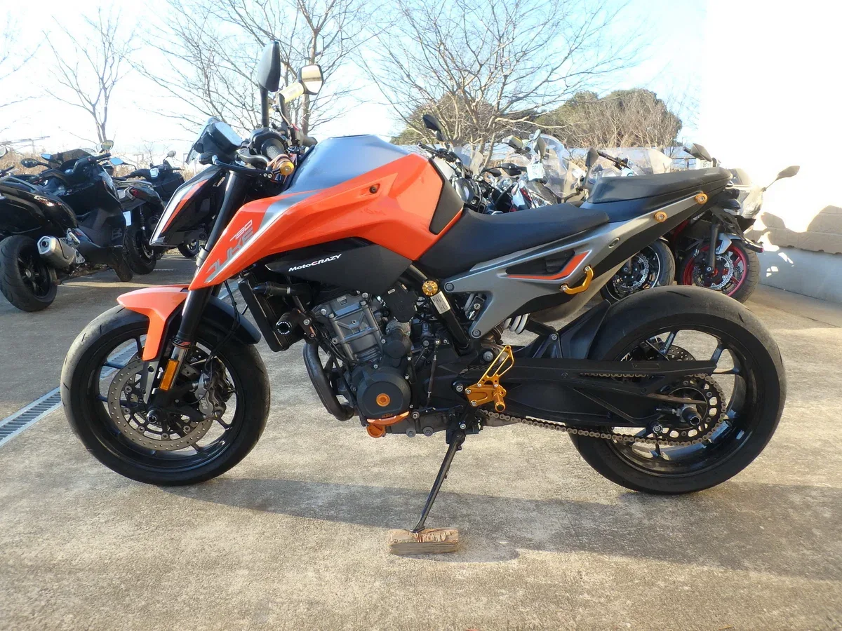 KTM AG 790 Duke