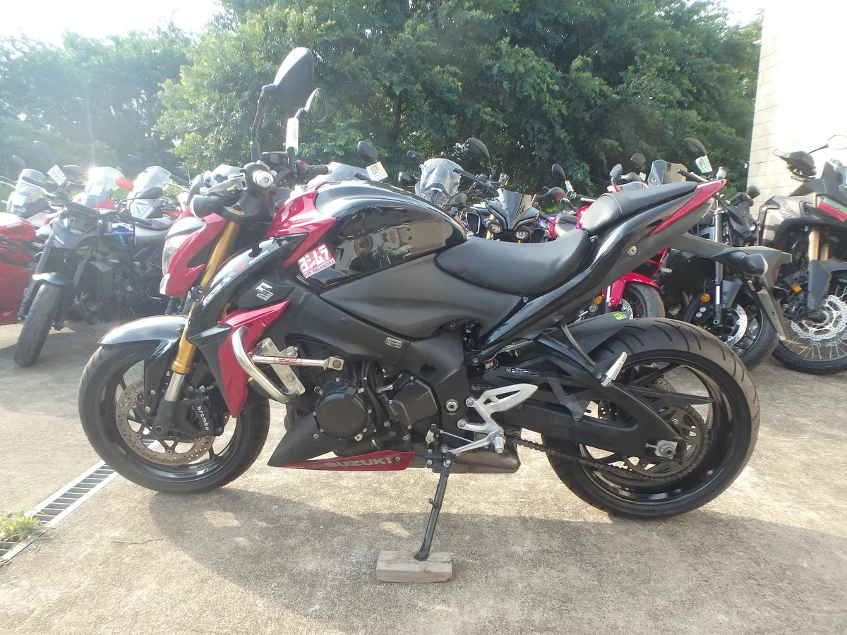 Suzuki GSX-S1000