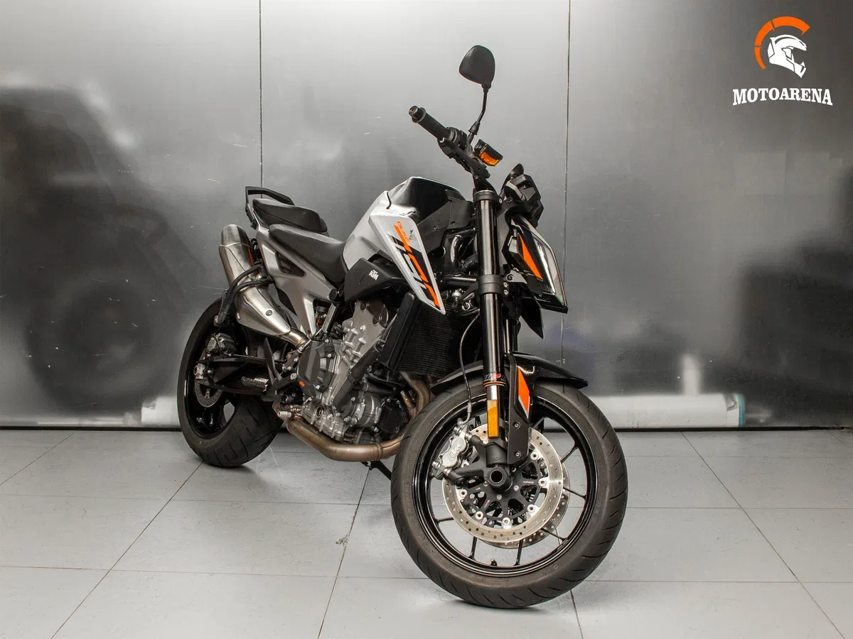KTM AG 790 Duke