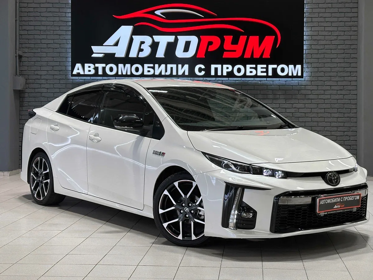 Toyota Prius IV (XW50)