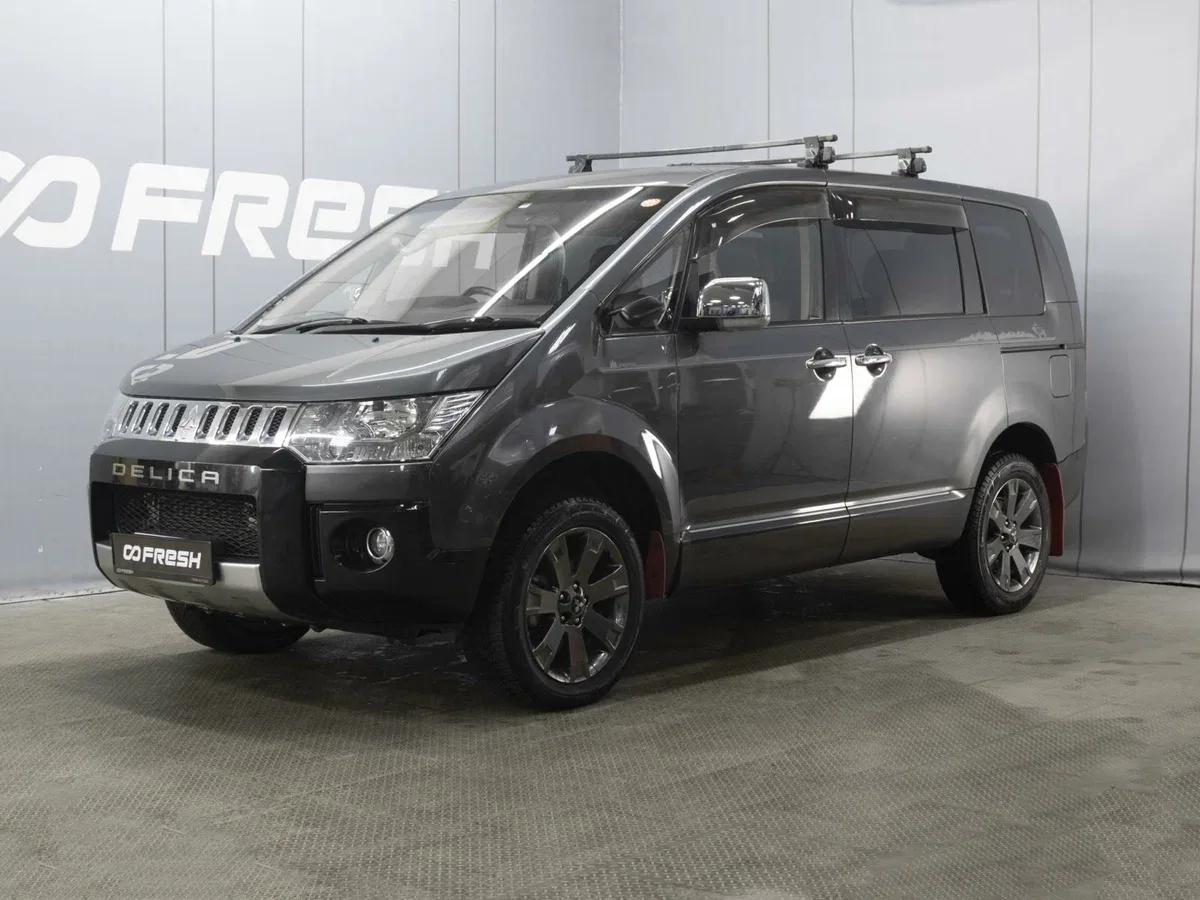 Mitsubishi Delica D:5 I