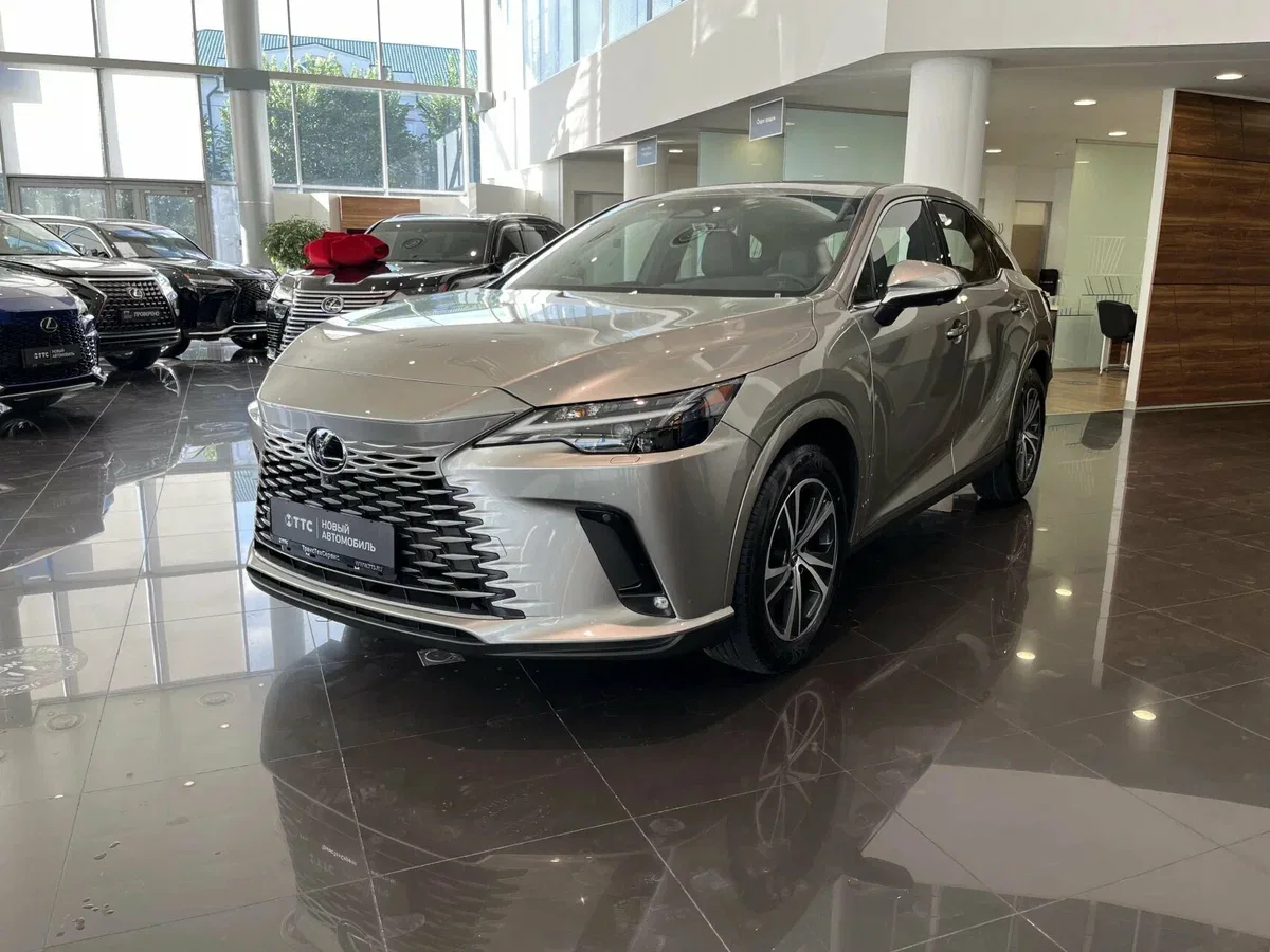 Lexus RX V