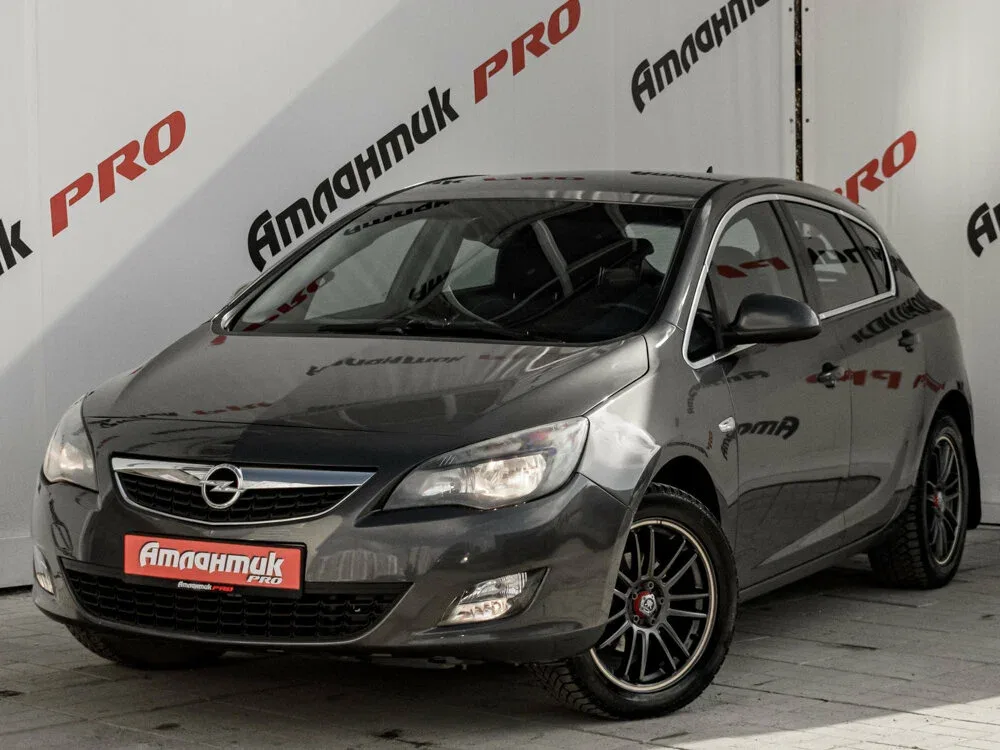 Opel Astra J
