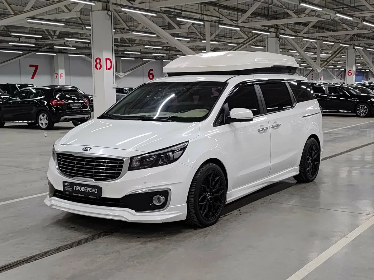 Kia Carnival III