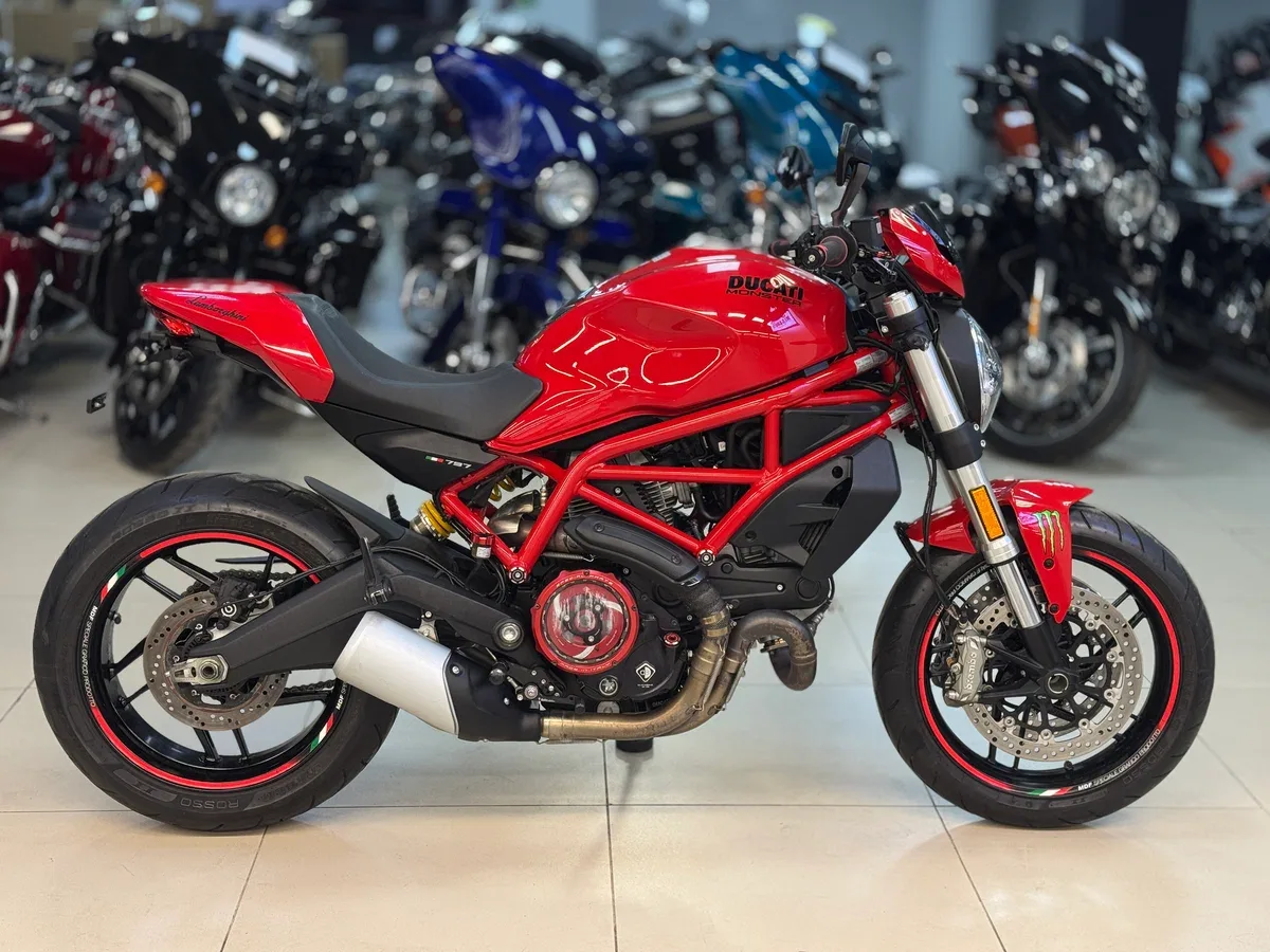 Ducati Monster 797