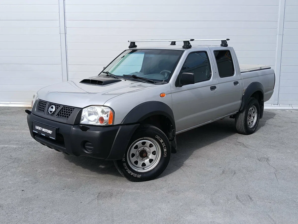 Nissan NP300