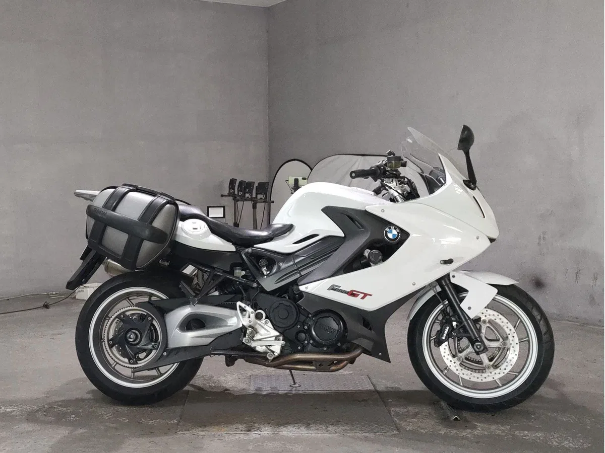 BMW F 800 GT