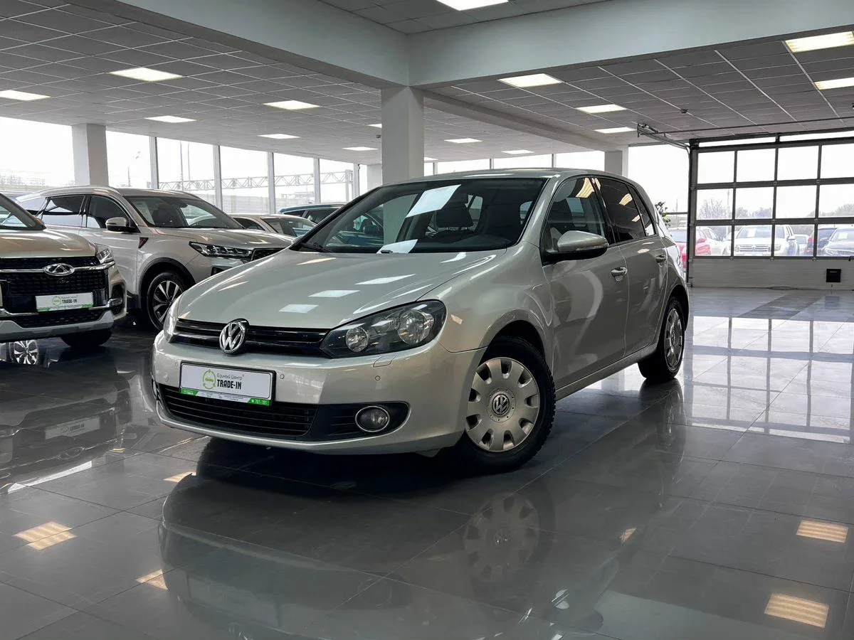 Volkswagen Golf VI