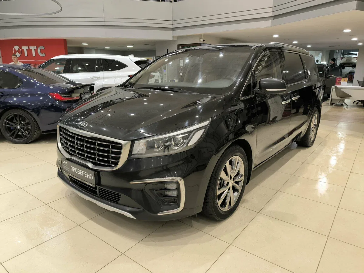 Kia Carnival III