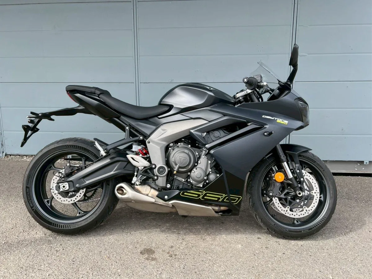 Triumph Daytona 660