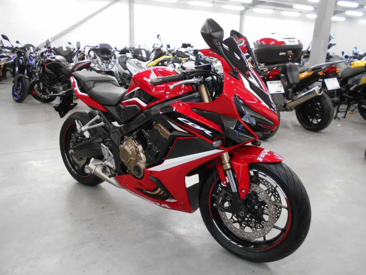 Honda CBR650R