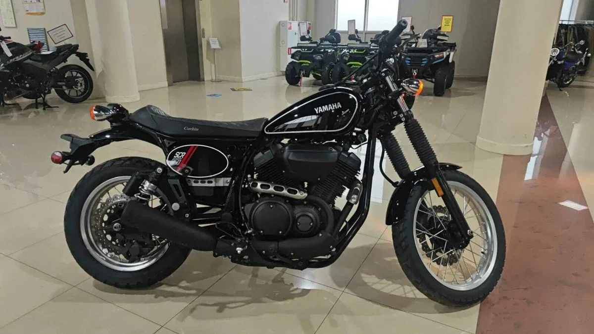 Yamaha SCR950