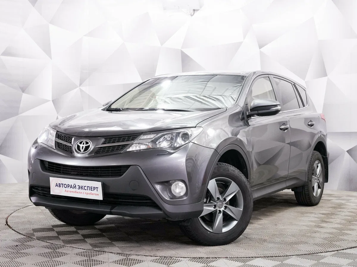 Toyota RAV4 IV (XA40)