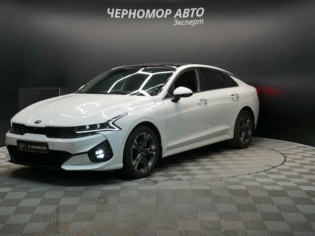 Kia K5 III