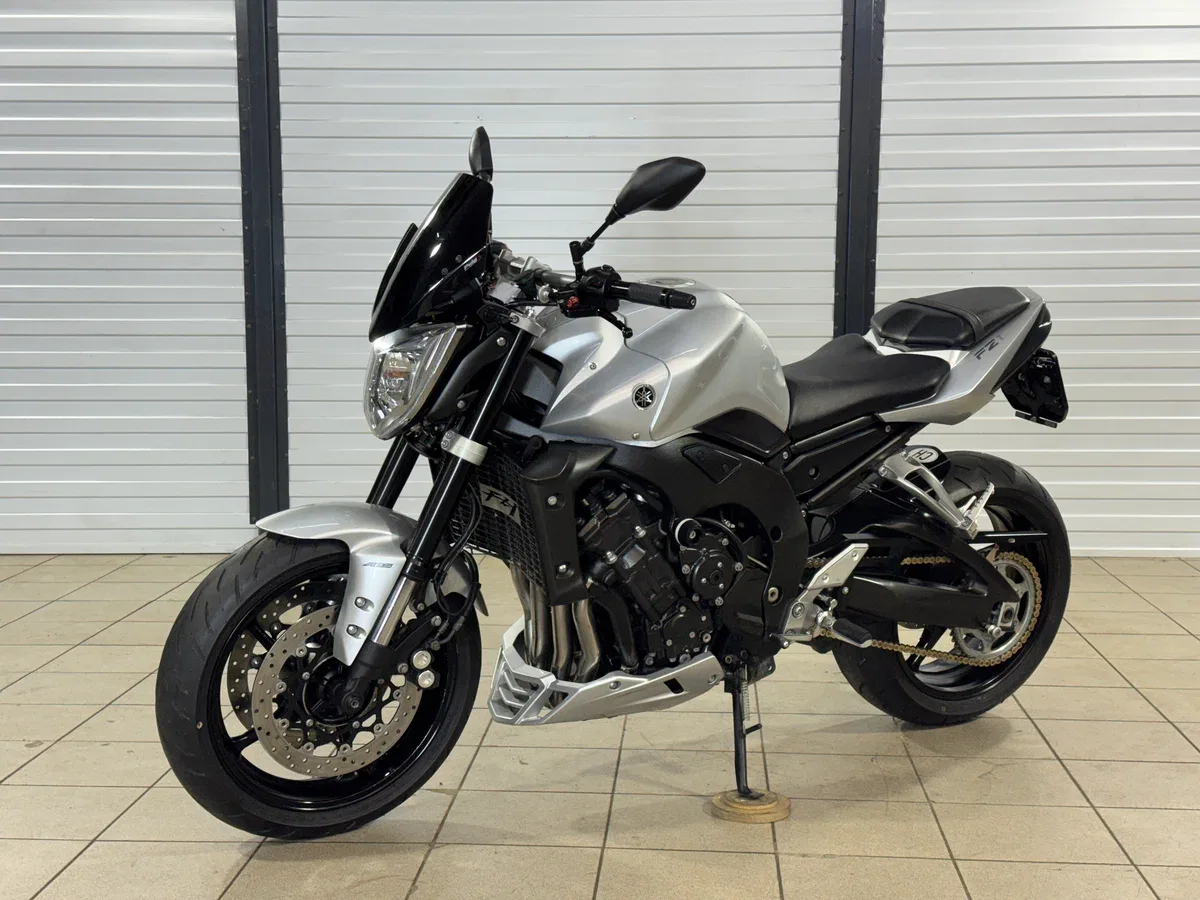 Yamaha FZ1
