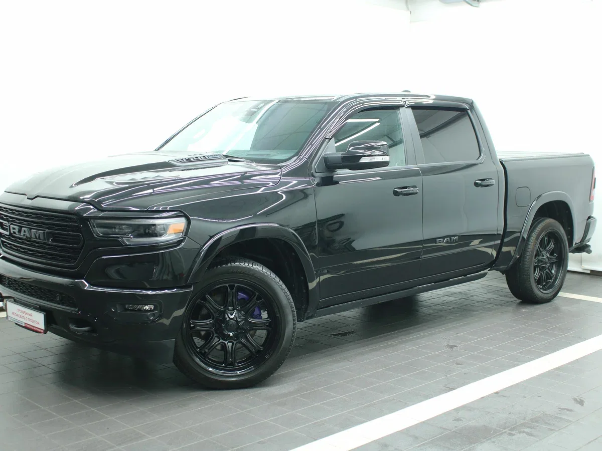 Ram 1500 V