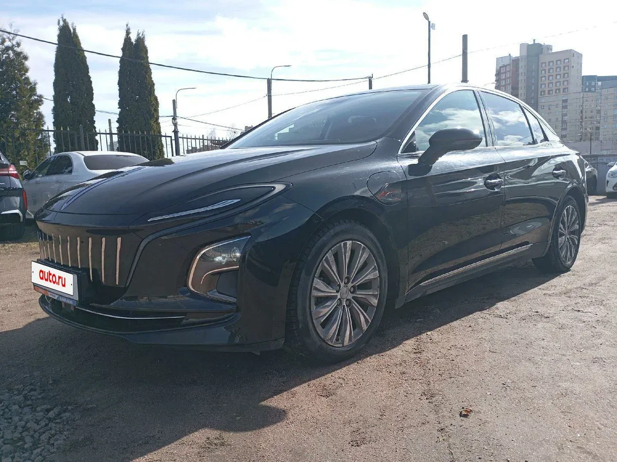Hongqi E-QM5 I