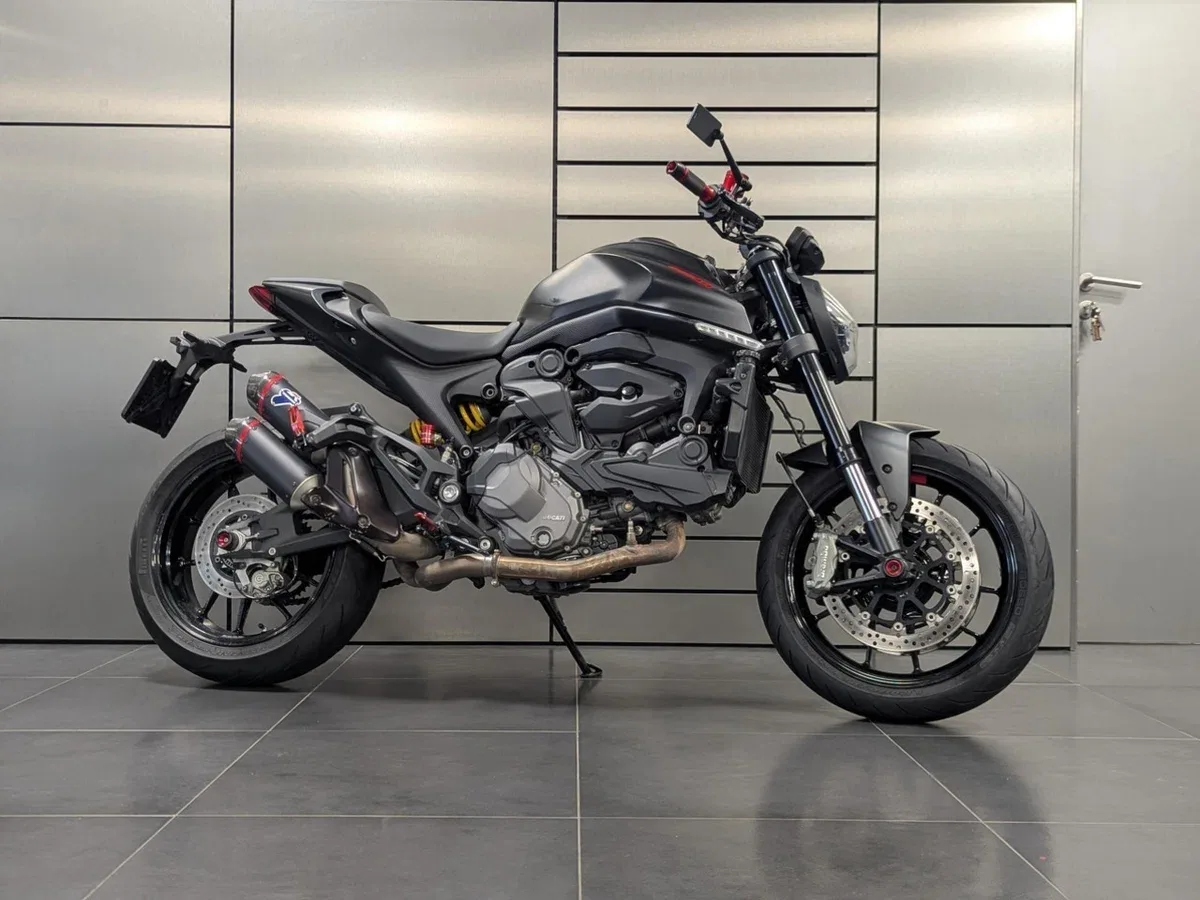 Ducati Monster 937