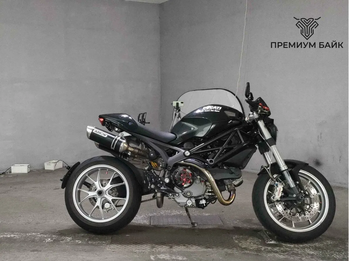 Ducati Monster 1100