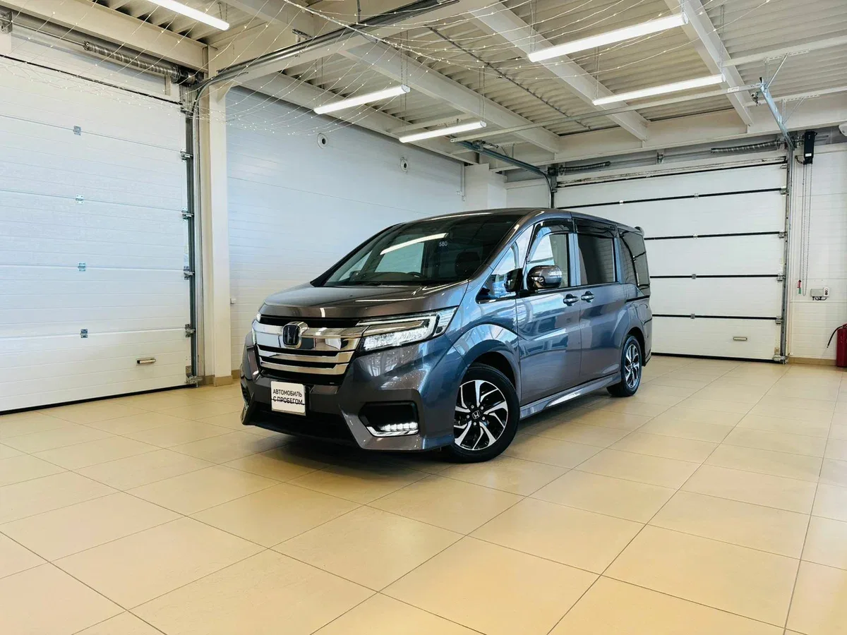 Honda Stepwgn V Рестайлинг
