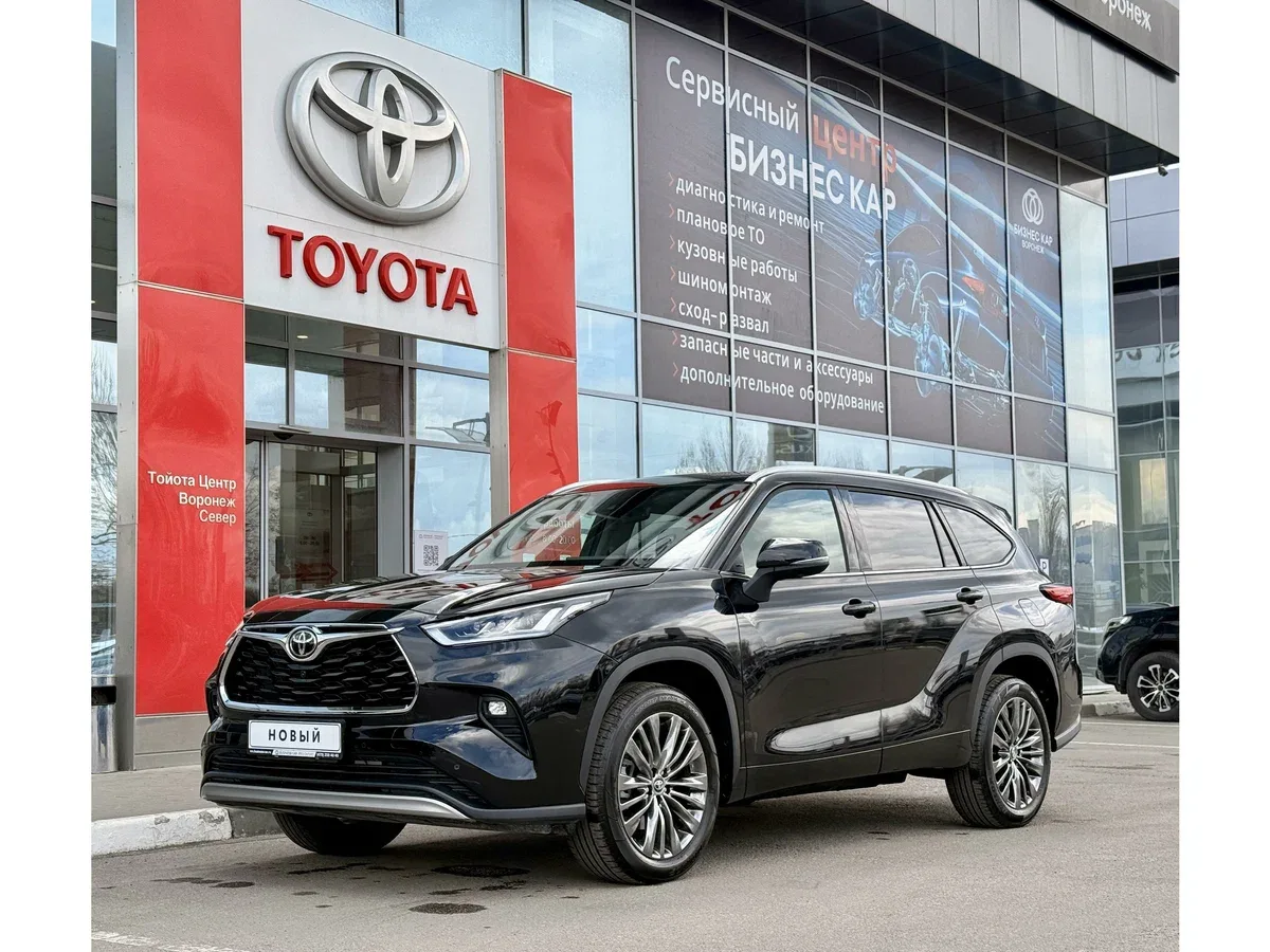 Toyota Highlander IV (U70)