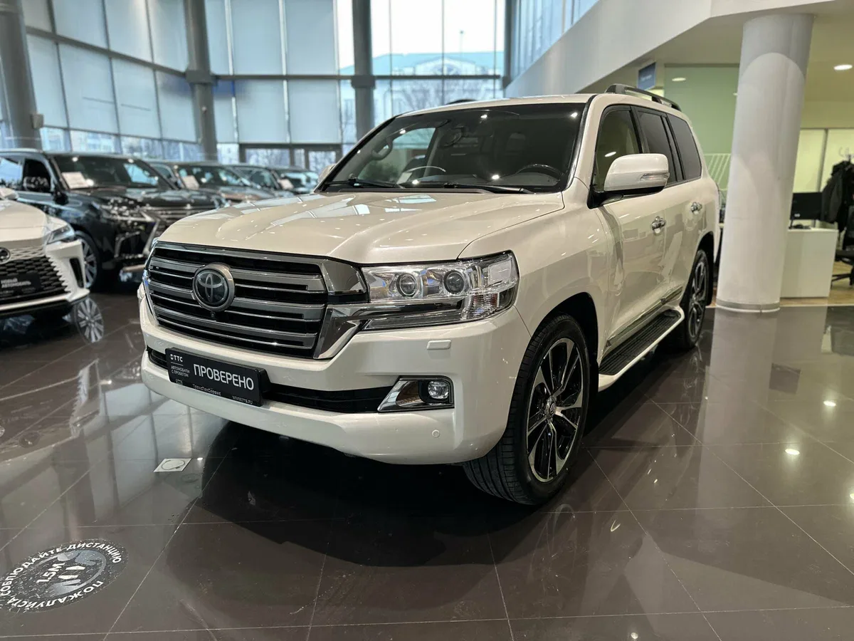 Toyota Land Cruiser 200 Series Рестайлинг 2